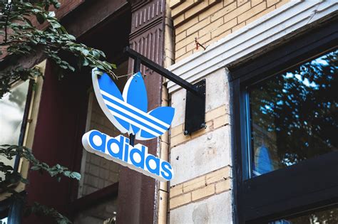 Adidas Originals Store .